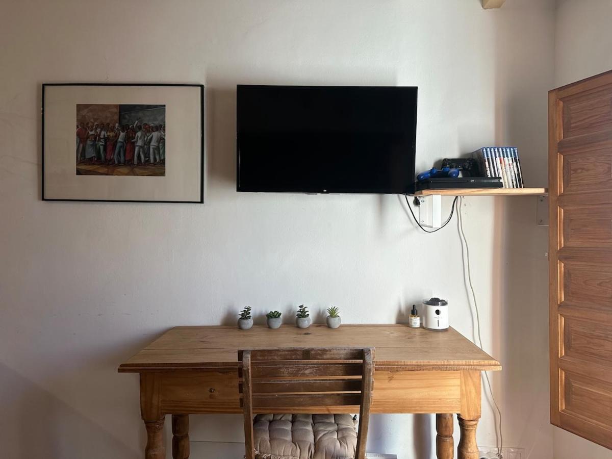Oldtown Family House With Amazing Terrace - 3 Minutes From Beach! فيياخويوسا المظهر الخارجي الصورة