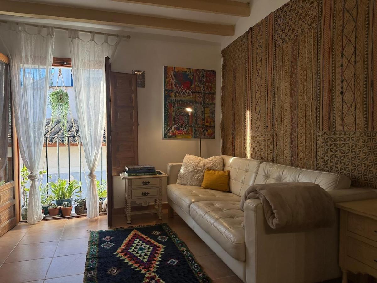 Oldtown Family House With Amazing Terrace - 3 Minutes From Beach! فيياخويوسا المظهر الخارجي الصورة