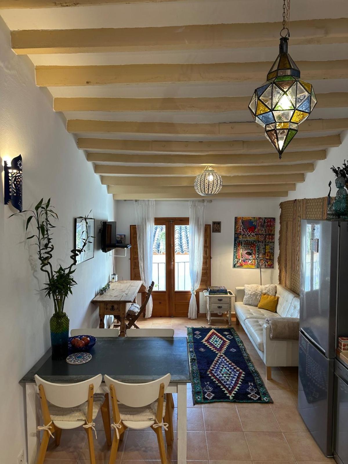 Oldtown Family House With Amazing Terrace - 3 Minutes From Beach! فيياخويوسا المظهر الخارجي الصورة